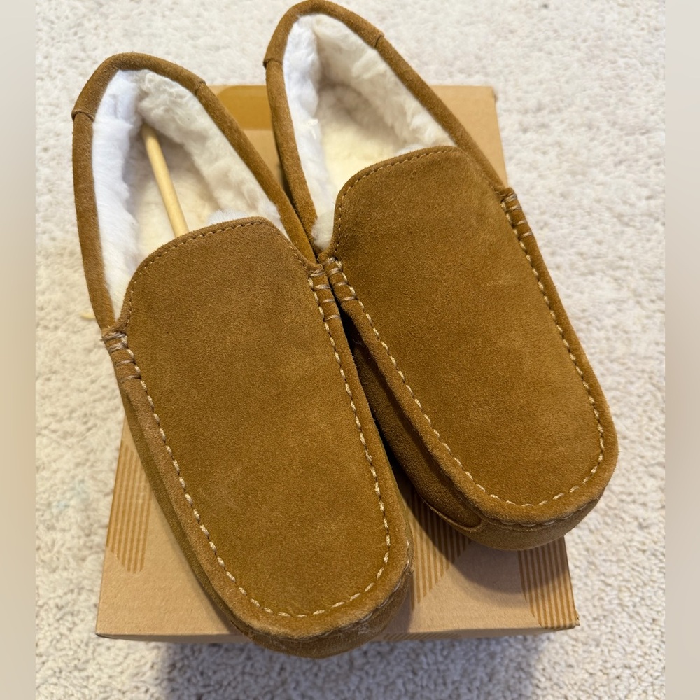 UGG Slippers by KOOLABURRA - Picture 2 of 10